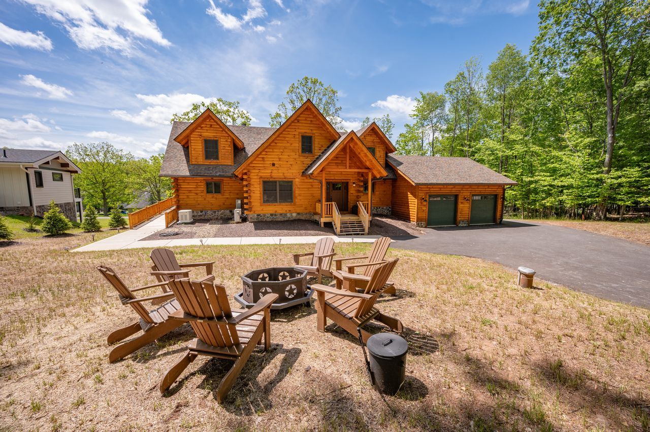 Broadford — log home and fire pit